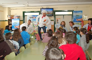 Agroponiente participa un año más en el programa Coexplay de hábitos saludables en el colegio, de la mano de Aproa