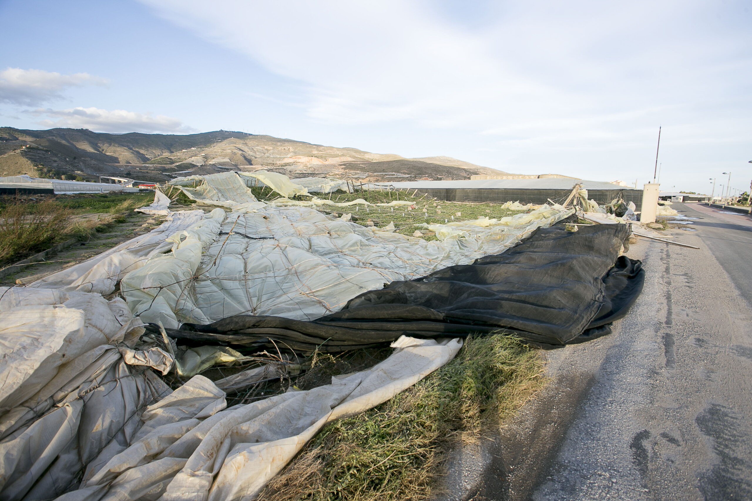 Ayuntamiento de Adra bonifica el 95% del impuesto de construcciones a invernaderos afectados por catástrofes