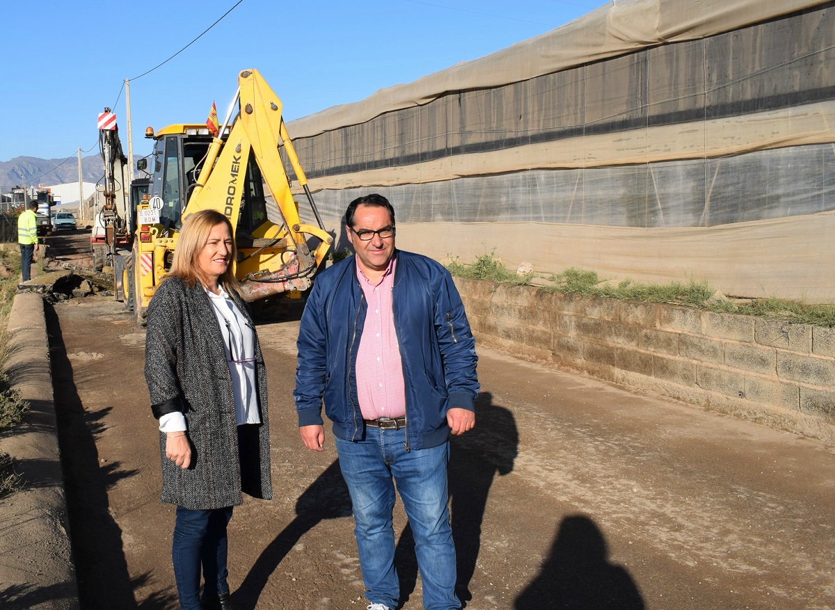 Cinco nuevos tramos se suman al plan de acción en camino agrícolas de Níjar