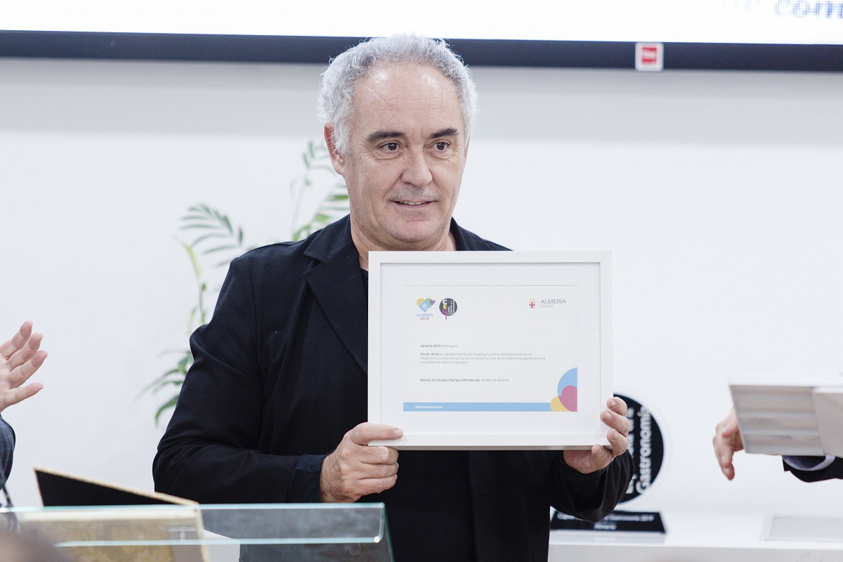 Ferran Adrià respalda Almería 2019 y propone “la creación de un centro mundial de formación alrededor de las frutas y hortalizas”