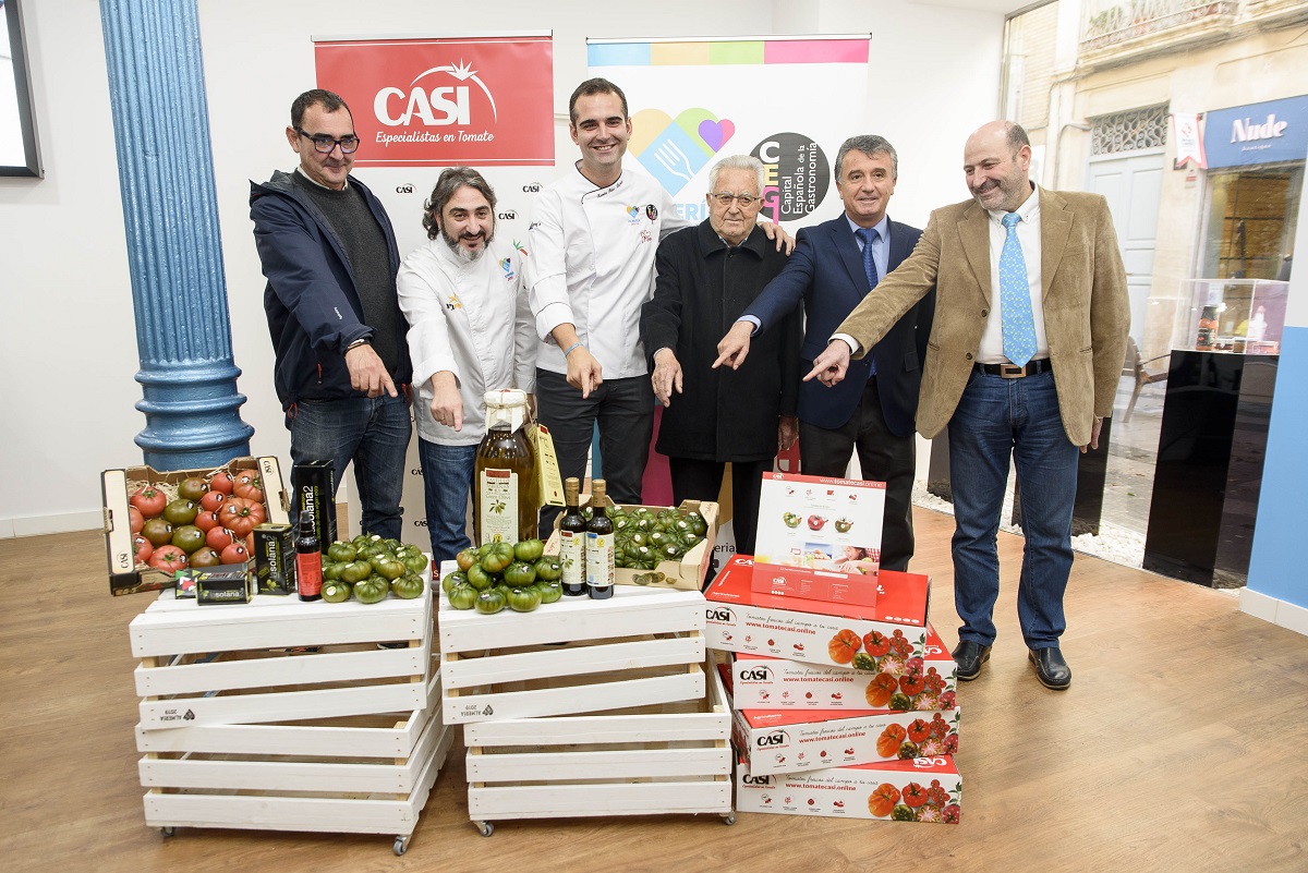 La Capitalidad rinde homenaje al alma de la gastronomía almeriense como es el tomate