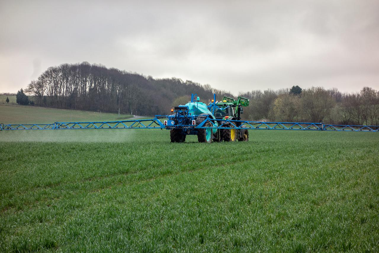 Unión de Uniones alerta de la disminución de la rentabilidad de los agricultores y ganaderos desde 2021