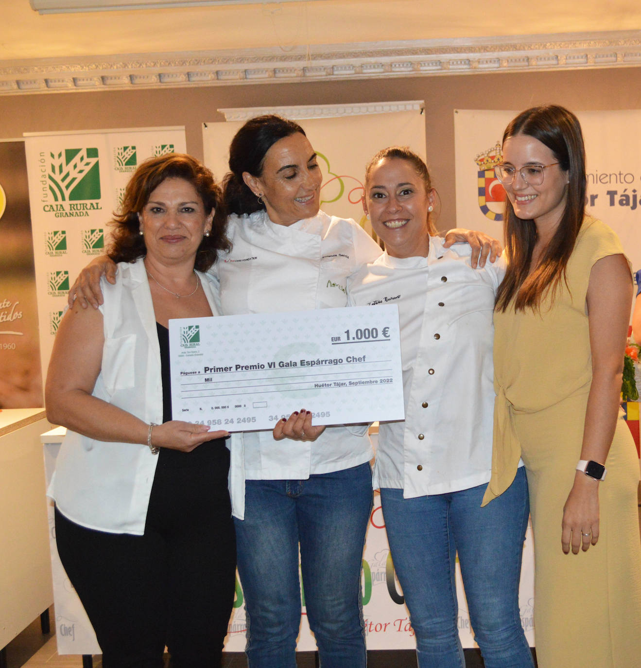 La cocinera jienense, Leticia Navarro, ganadora de la VI Gala Espárrago Chef