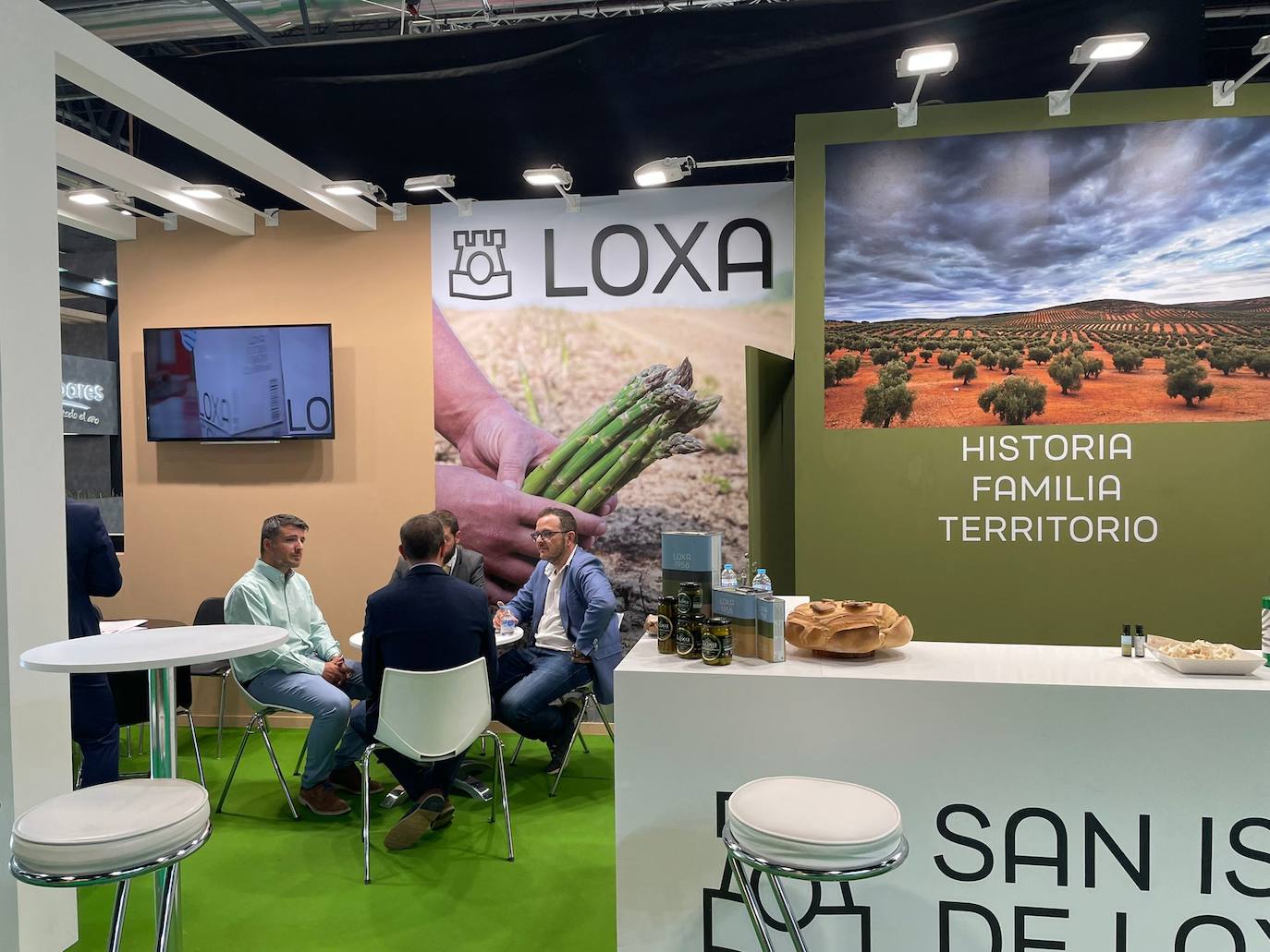 La Cooperativa Agrícola San Isidro de Loja muestra en Fruit Attraction su producción de espárrago verde