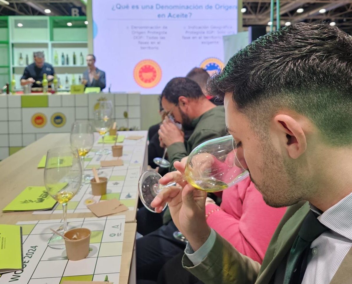 El AOVE con DOP Montes de Granada participa en la única feria mundial exclusiva de aceite de oliva